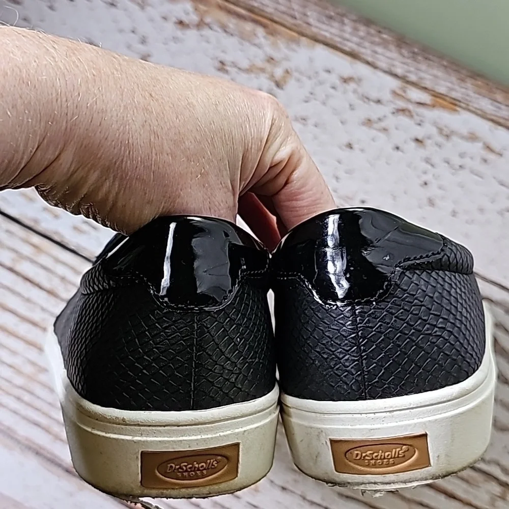 DR. Scholls sz 11 black slip on shoes SH266